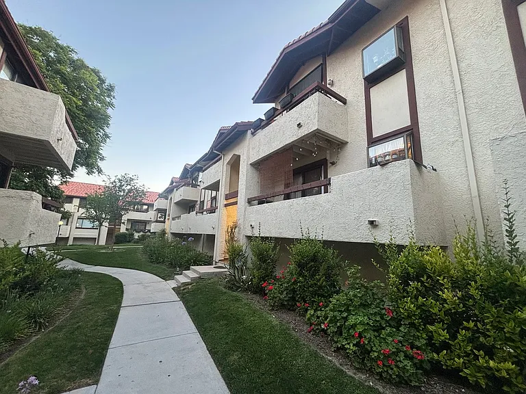 27944 Tyler Ln #448 — Photo 12
