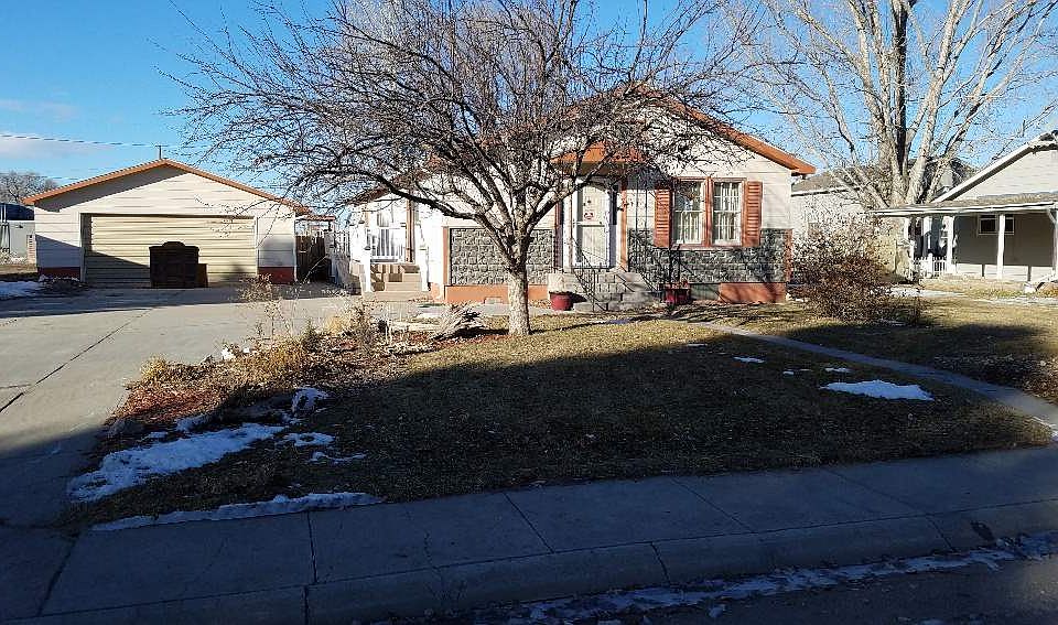 1st image of 156 Leiter Ave