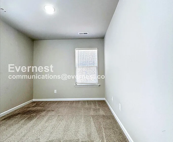 8037 Alderton Ln — Photo 8