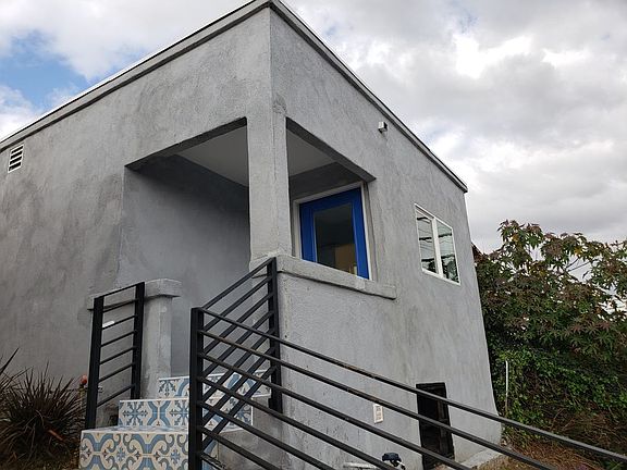 3rd image of 3453 N Figueroa St #3453