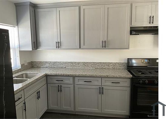 3rd image of 1400 E 62nd St #1