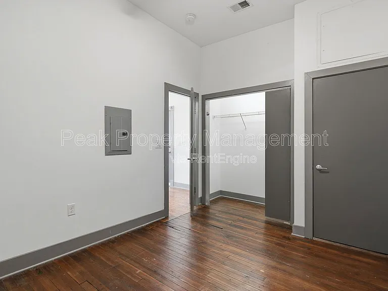 1213 Hull St — Photo 13