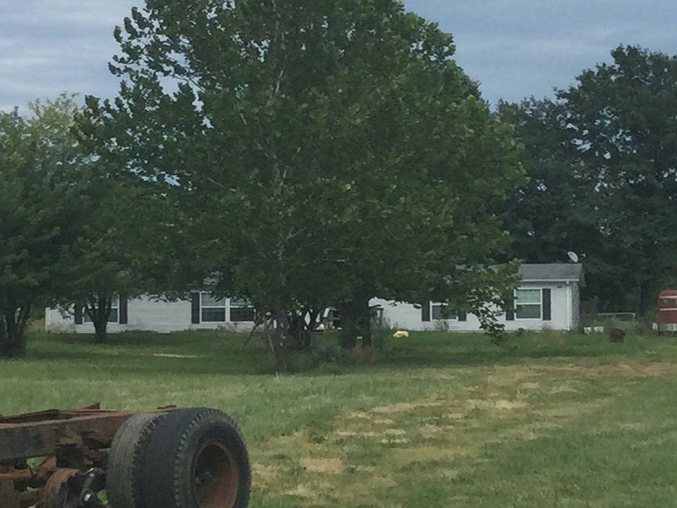 1st image of 23184 Highway E