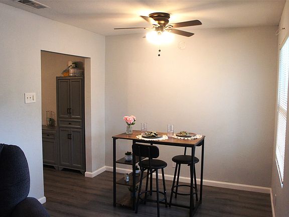 5th image of 410 Burger St