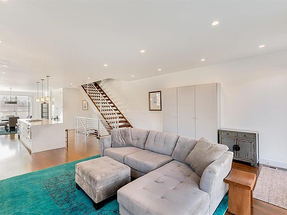 2nd image of 2648 Lowell Blvd