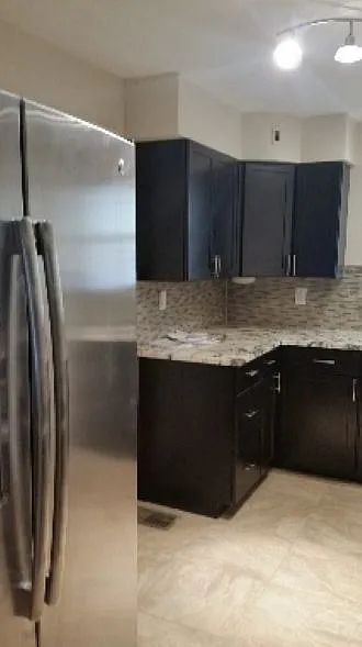 3 bed, 1100 sqft, $1,498 — Photo 4