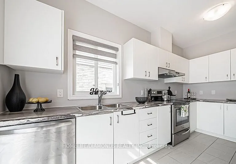 112 Bethune Ave — Photo 8