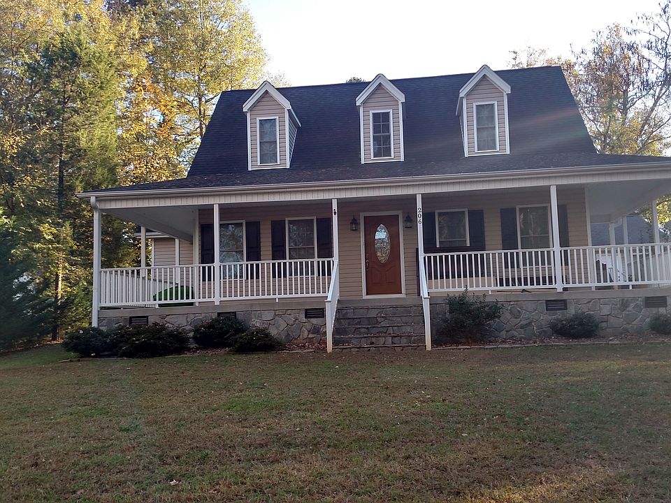 1st image of 206 E Brown St