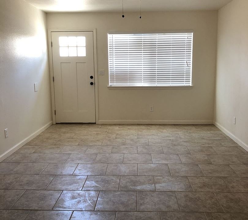 1st image of 1621 E Douglas Ave