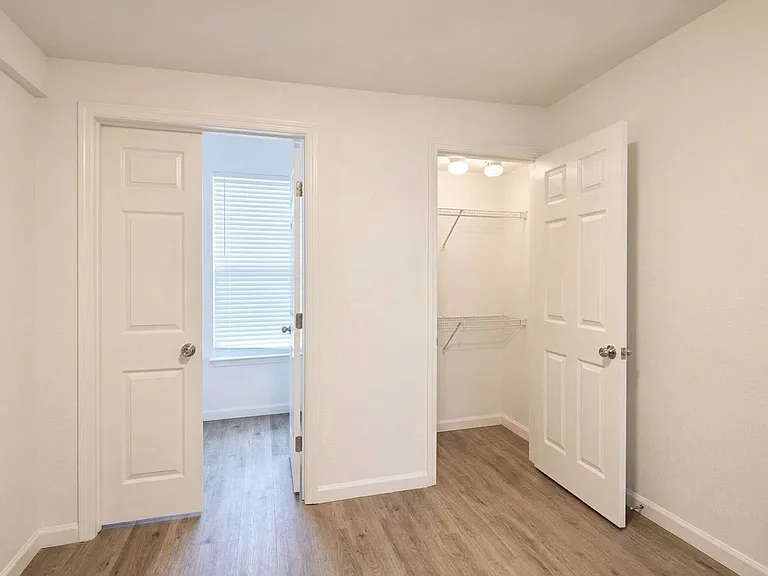23540 Walden Center Dr #303 — Photo 10