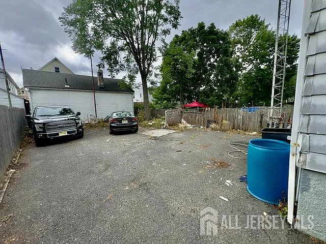 50 Harvey St — Photo 2