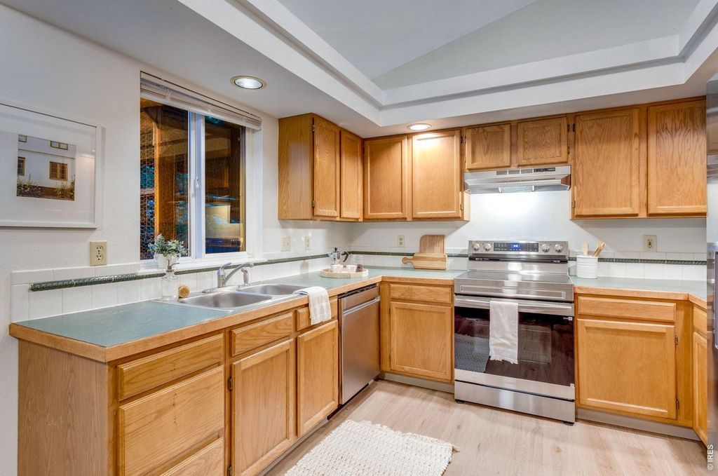 436 Walden Way