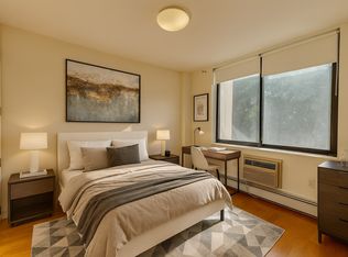 933 Metropolitan Ave #301, Brooklyn, NY 11211