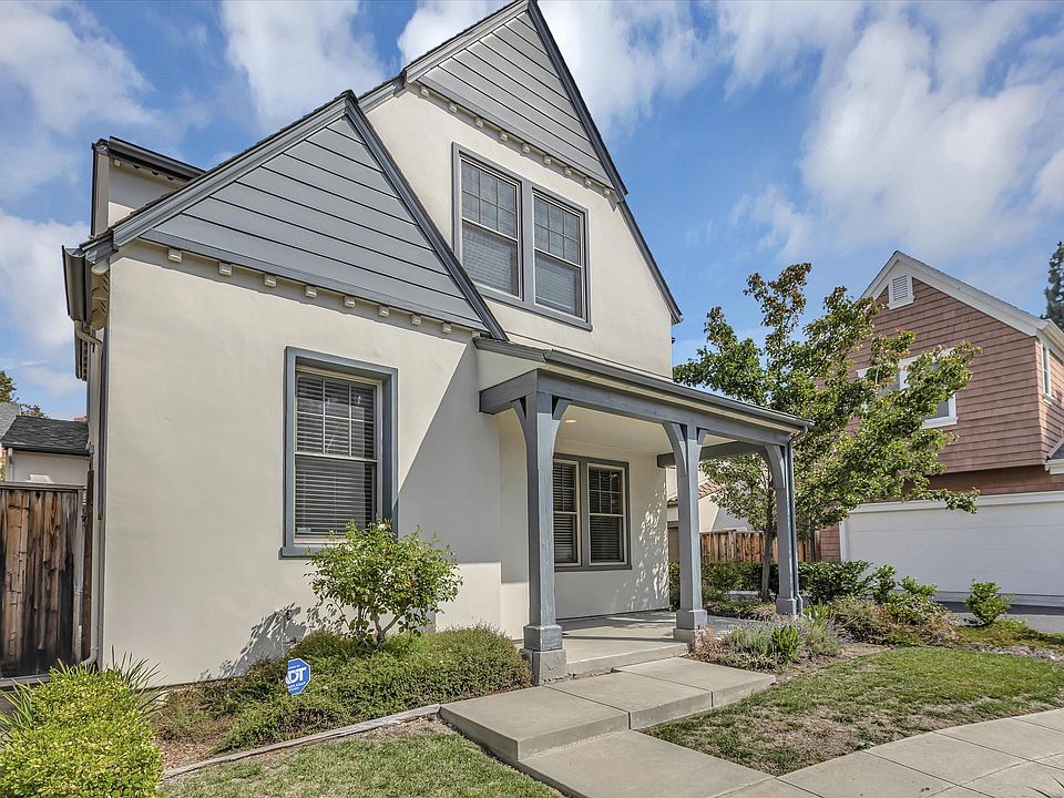 f8_928Valencia_001_09162023