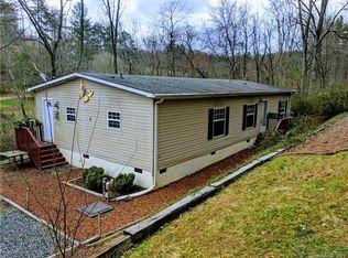 2 Shady Creek Ln, Leicester, NC 28748
