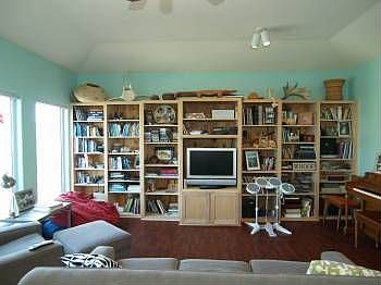 2nd image of 1717 Palisades Dr