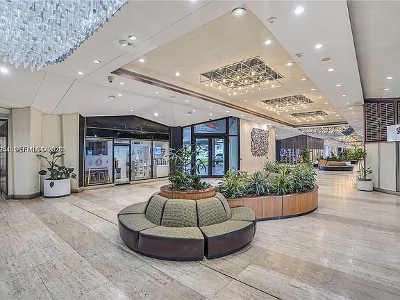 5th image of 999 Brickell Bay Dr APT 1202
