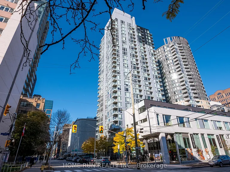 40 Nepean St #2703 — Photo 45