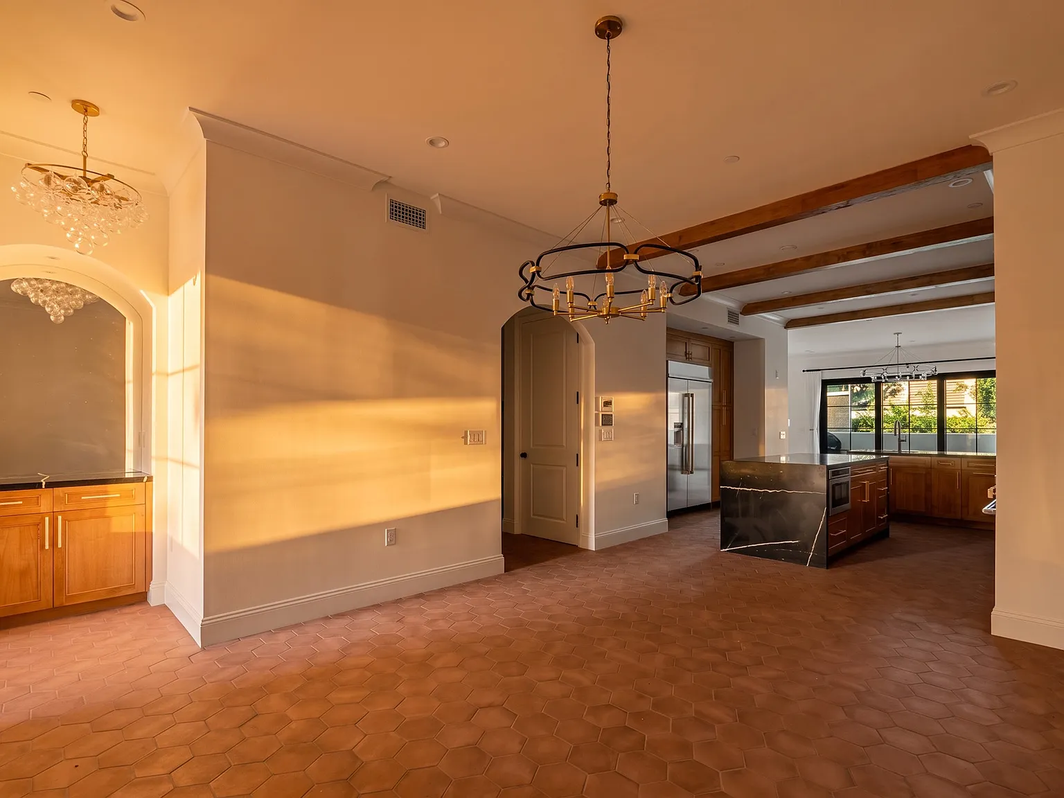 3 bed, 3.5 bath, 3000 sqft, $19,500 — Photo 4