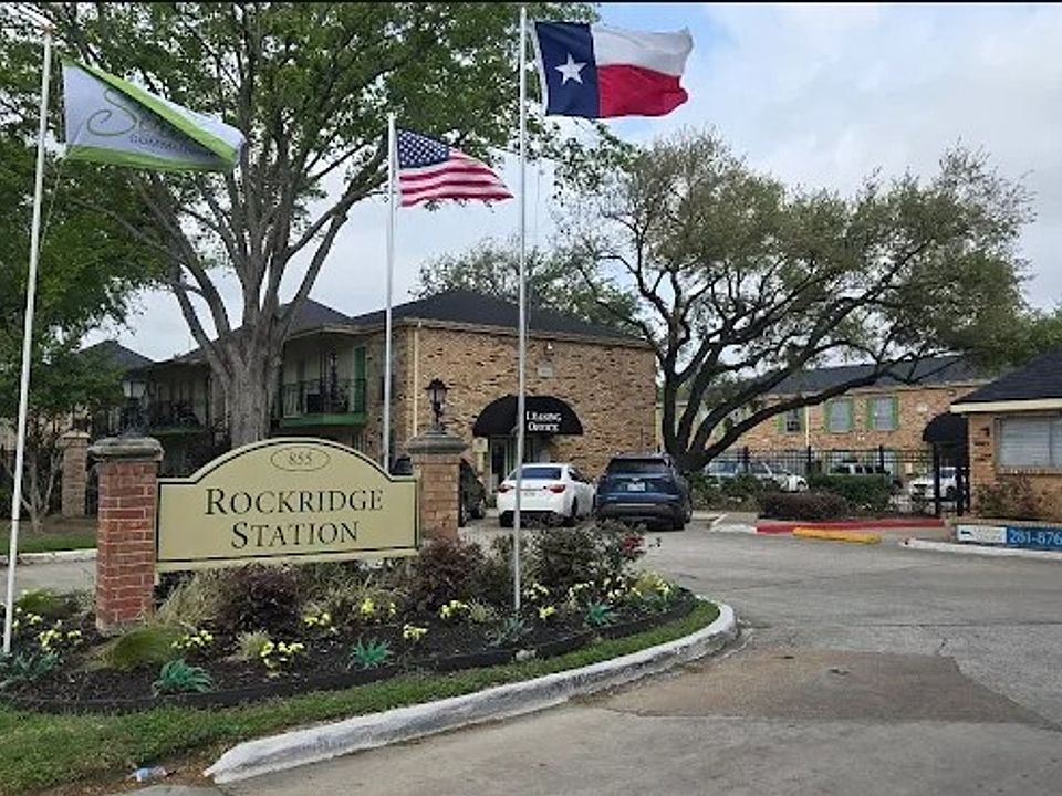 1st image of 855 Greens Rd APT 122