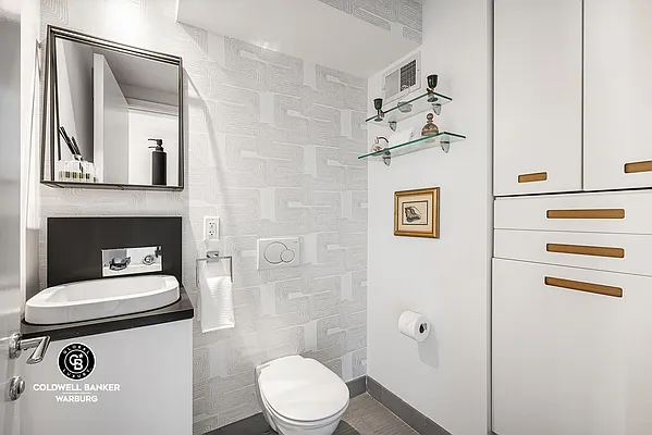 Sold by Coldwell Banker Warburg | media 6