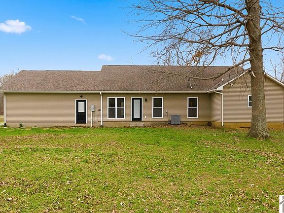 4th image of 5950 Oaks Rd