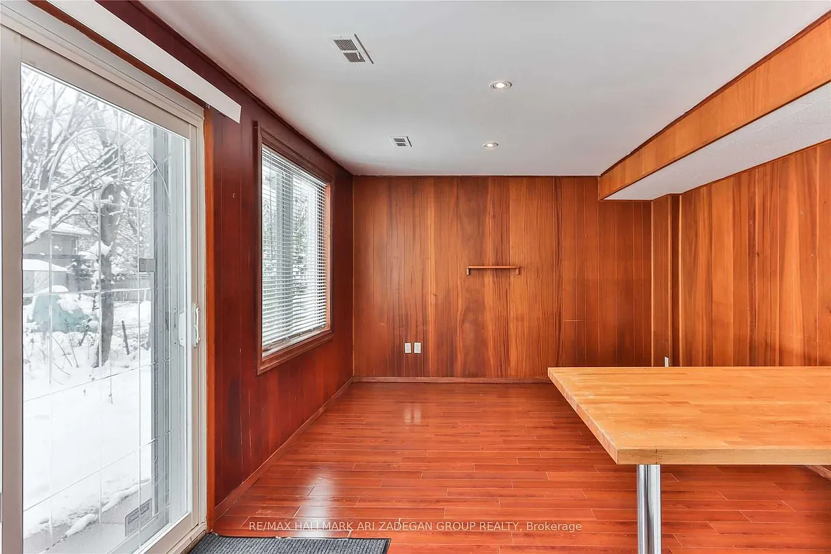Building Photo - 231 Goulding Ave #LOWER FL