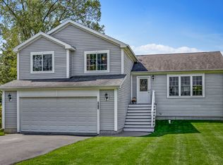 3013 Miller Dr, McHenry, IL 60050