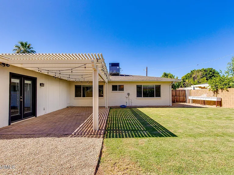 5002 E Mitchell Dr — Photo 38