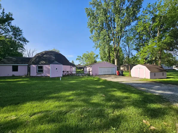 12559 N 400 E, Wheatfield, IN 46392