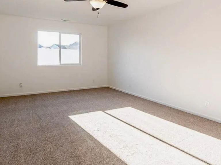 4662 W Tramore Dr — Photo 11