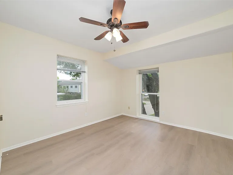 14345 Misty Meadow Ln — Photo 19