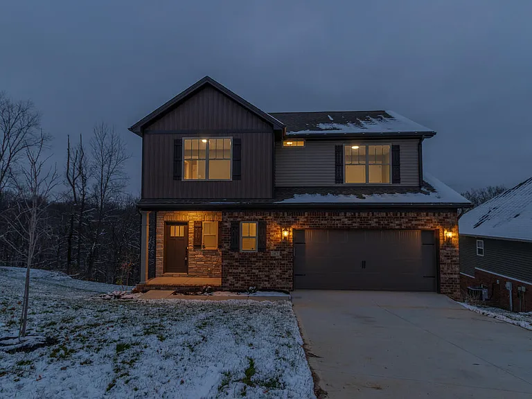 187 Westwoods Dr — Photo 32