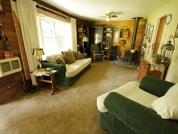 3rd image of 14805 SE Cedar Ave
