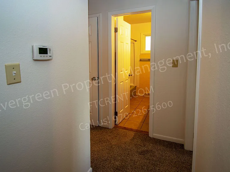 S-04 — Photo 12