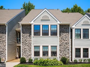 33 Bridgewater Dr, Marlton, NJ 08053
