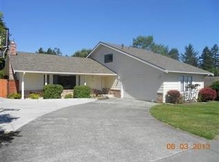 5786 Christine Dr, Eureka, CA 95503