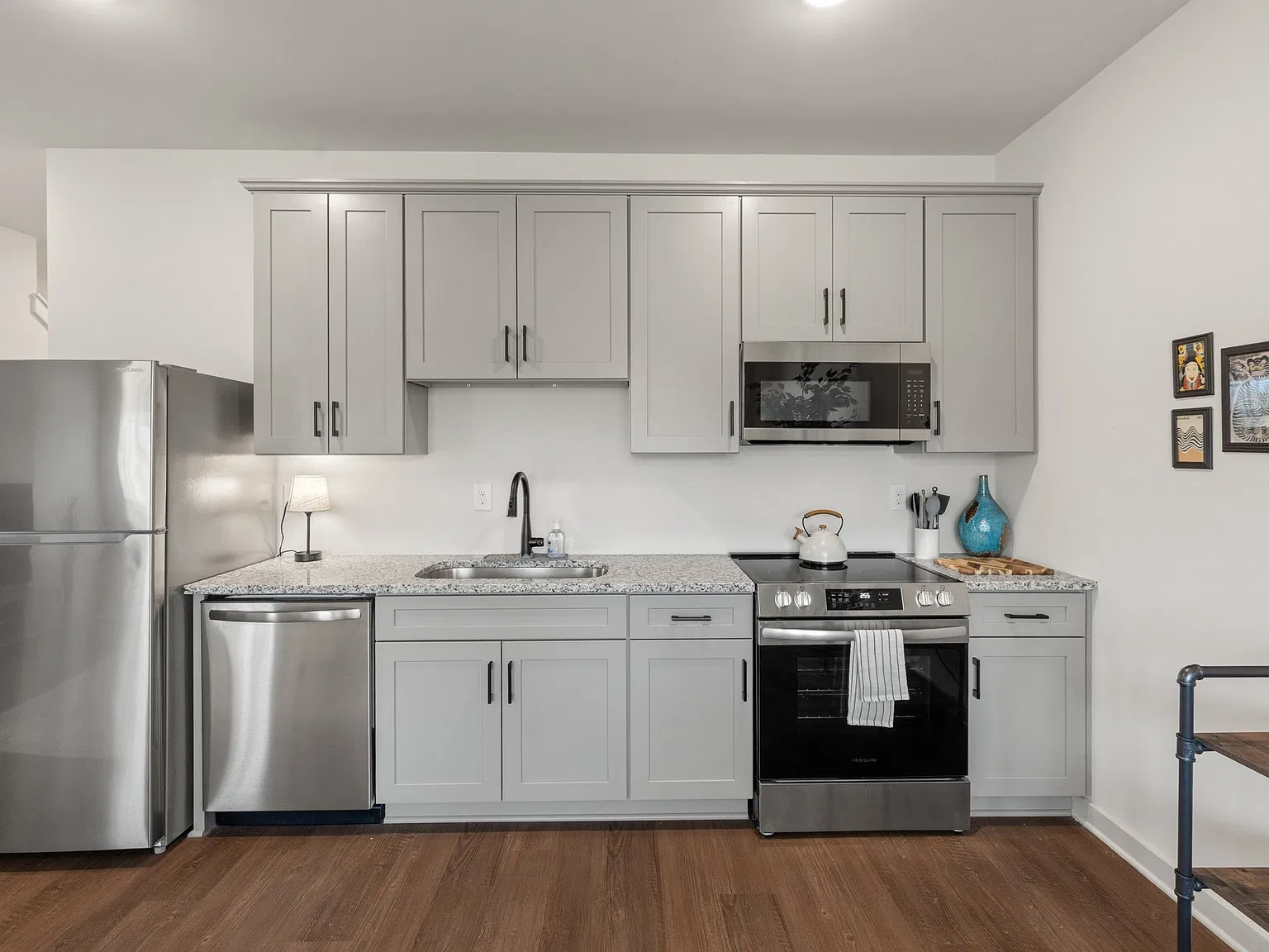 3 bed, 1529 sqft, $2,050 — Photo 3