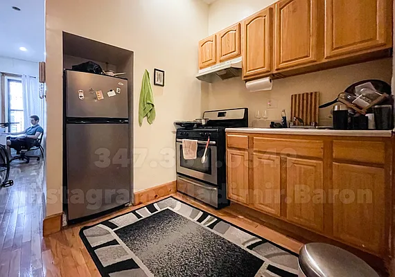 Rented by JB Mac Real Estate Inc. | media 9