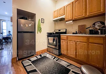 Rented by JB Mac Real Estate Inc.