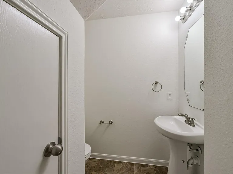 9334 Valley Tree Ln — Photo 17