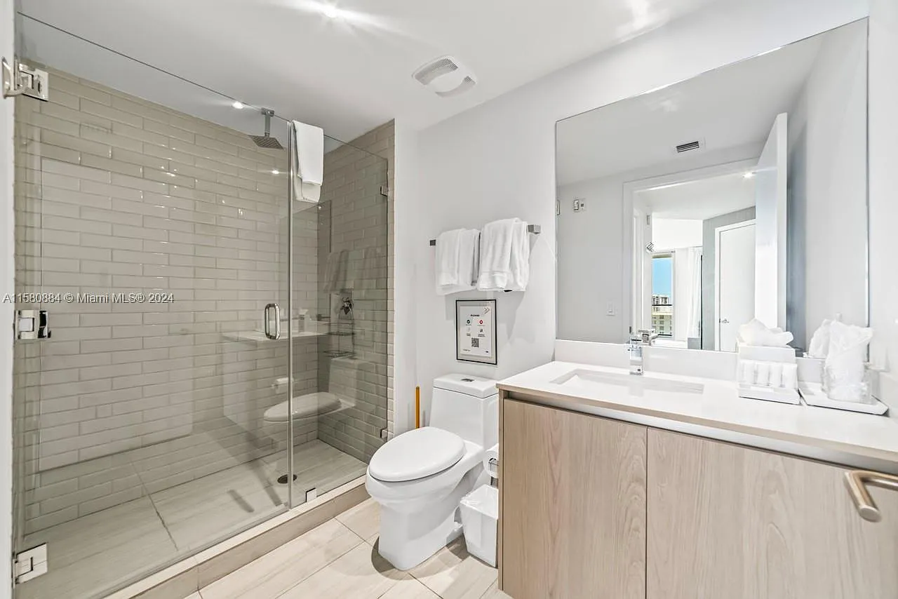 4010 South Ocean Condo — Photo 2