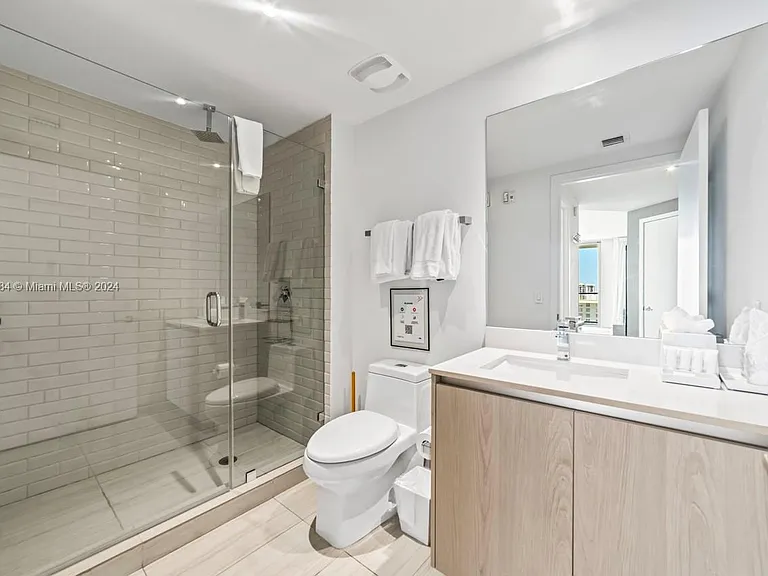 4010 S Ocean Dr #R1601 — Photo 2