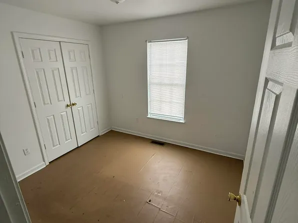 2307A Floyd St #A, Greensboro, NC 27406