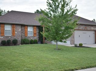 5327 S Winsor Dr, Battlefield, MO 65619