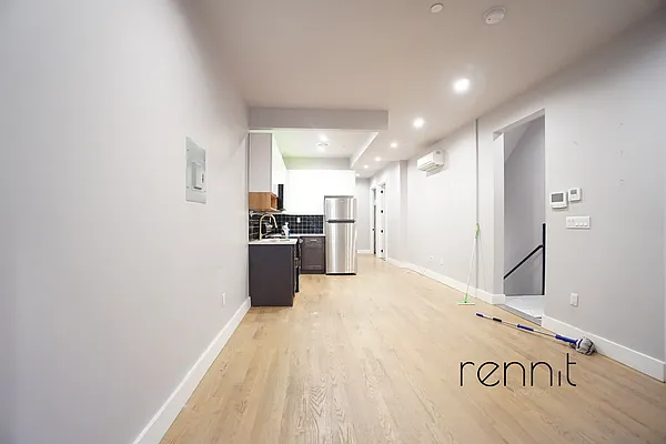 Rented by Rennit Inc. | media 4