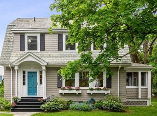 8 Sutherland St, Andover, MA 01810