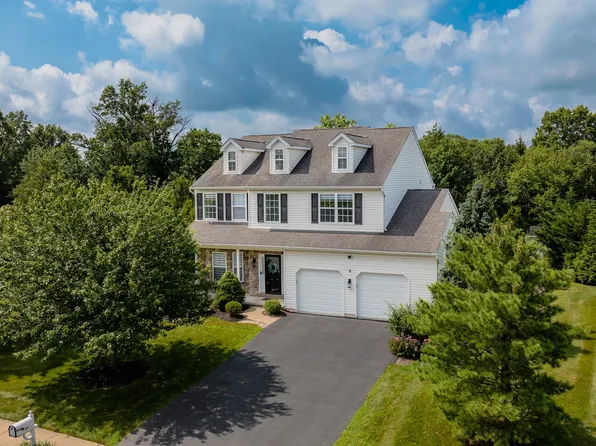 1303 Grayson Dr, Souderton, PA 18964