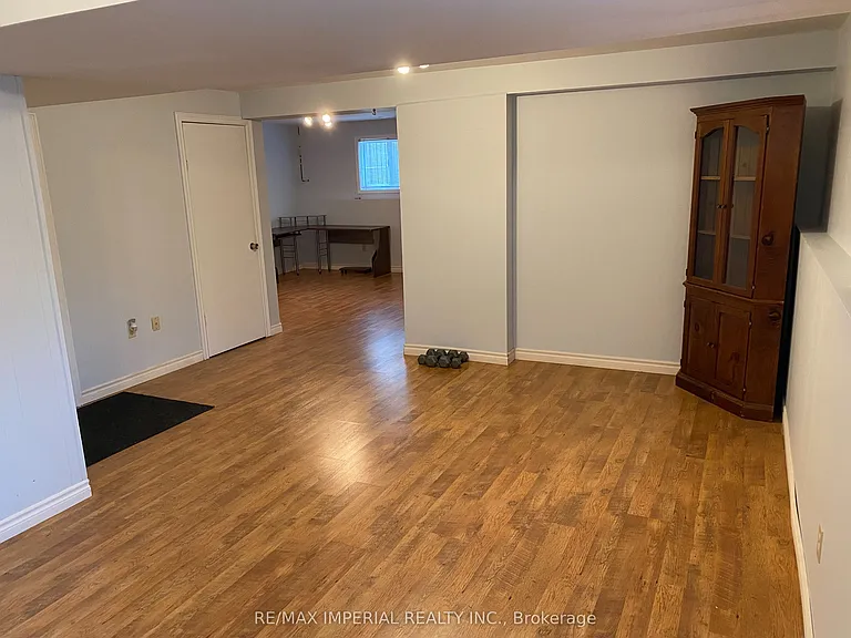 18 Helen St #2 — Photo 8