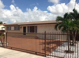 1020 W 45th Pl, Hialeah, FL 33012